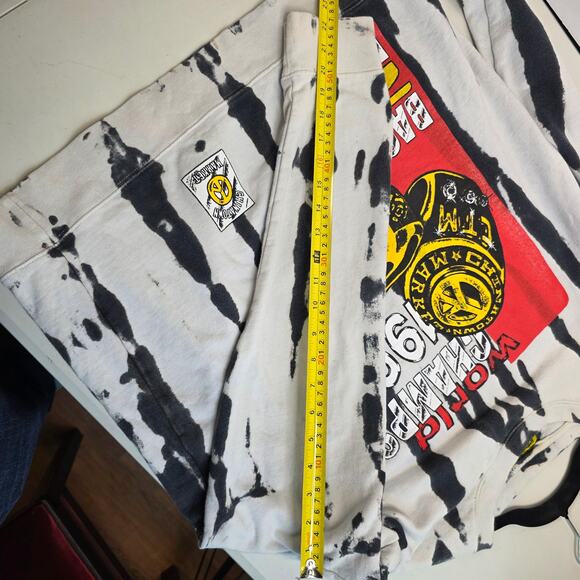 China Town Market x Urban Outfitters Zebra Bleached World Champion Sweater,  XL - Picture 10 of 10